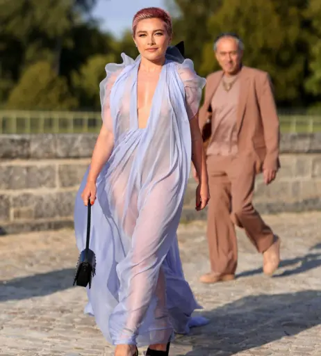 Image 1757928 from Florence Pugh