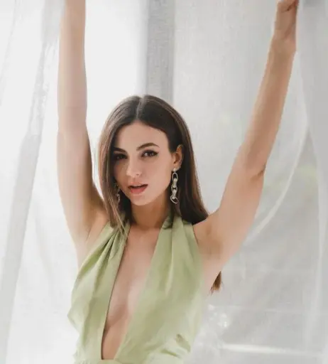 Image 1754607 from Victoria Justice