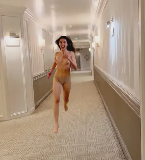 Image 1751575 from Alison Brie