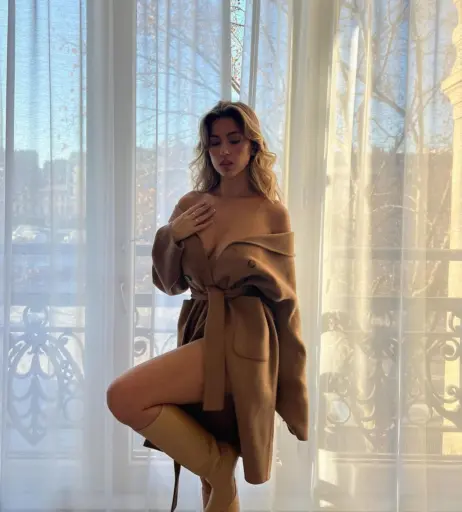 Image 1751538 from Kara Del Toro