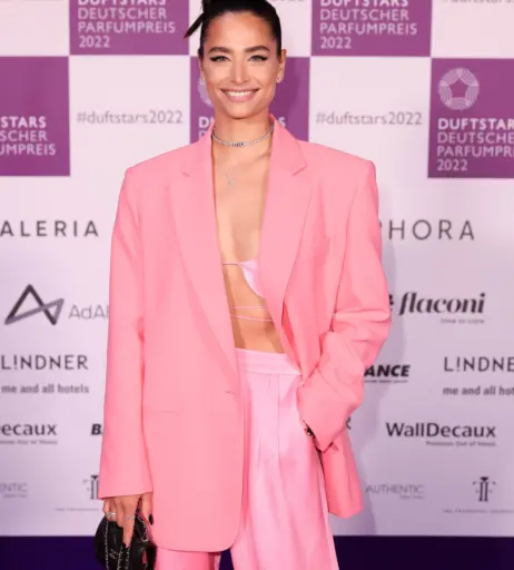 Image 1751042 from Amira Aly / Pocher