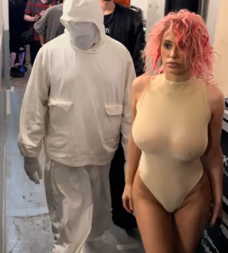 Image 1752870 from Bianca Censori