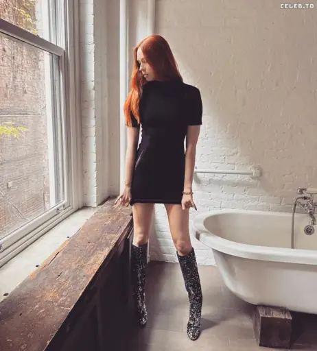 Image 1752419 from Karen Gillan