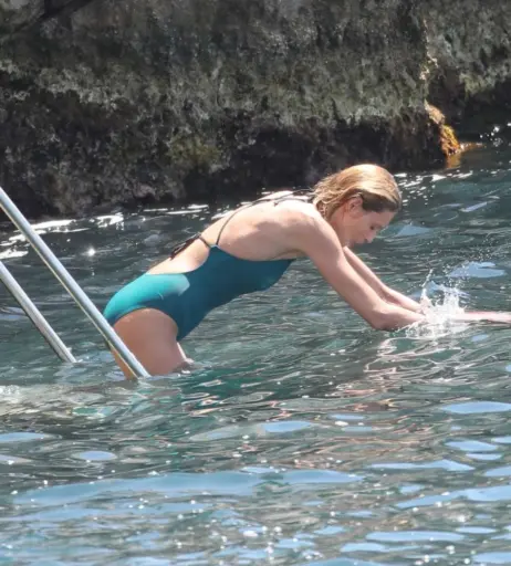 Image 1752792 from Anja Rubik