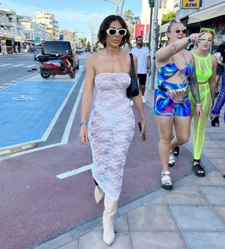 Image 1752146 from Chloe Ferry