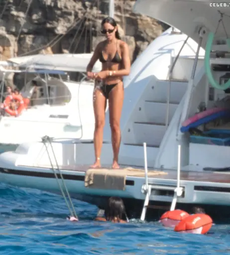 Image 1753928 from Eiza González