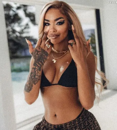 Image 1759188 from Alicia Awa