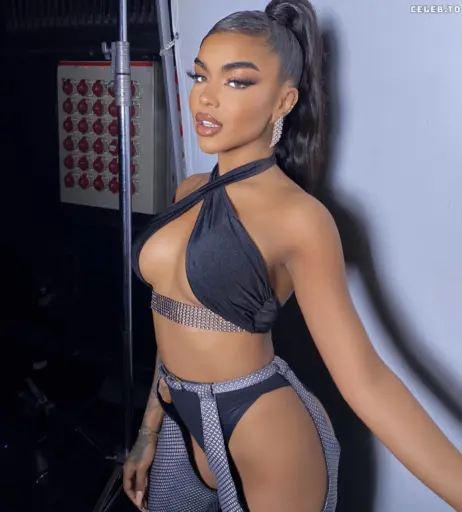 Image 1759028 from Alicia Awa