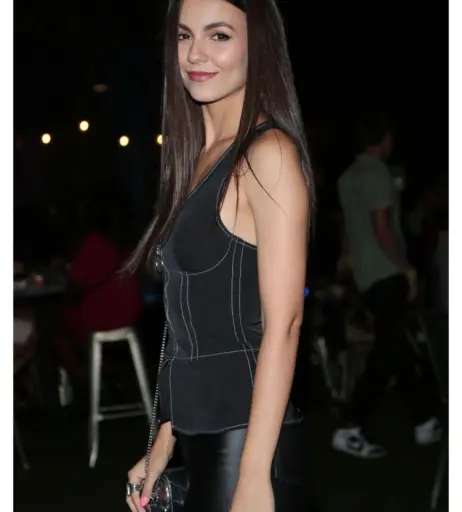 Image 1759382 from Victoria Justice