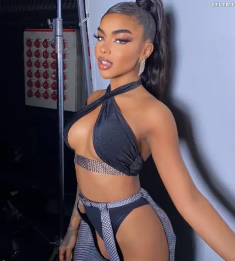 Image 1759231 from Alicia Awa