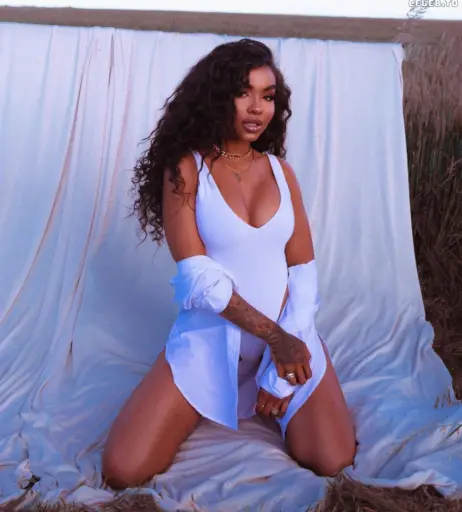 Image 1759908 from Alicia Awa