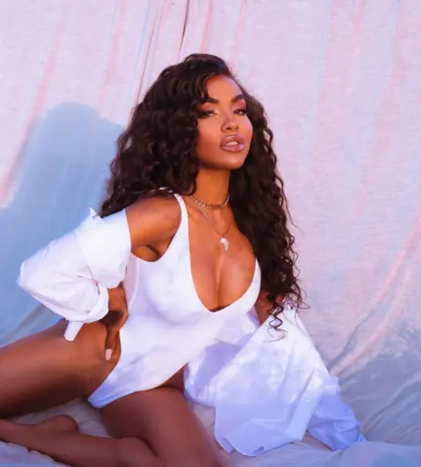 Image 1759924 from Alicia Awa