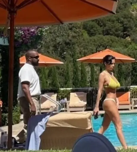 Image 1758095 from Bianca Censori