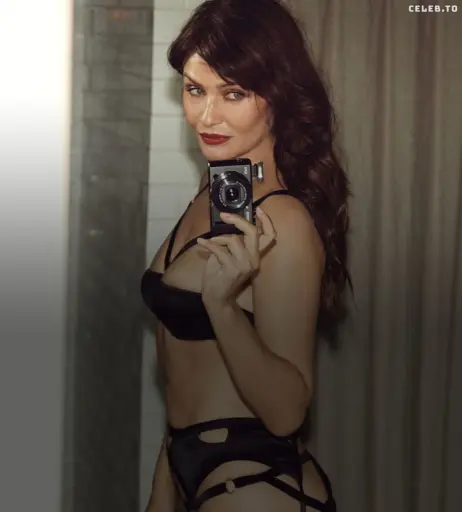 Image 1745968 from Helena Christensen