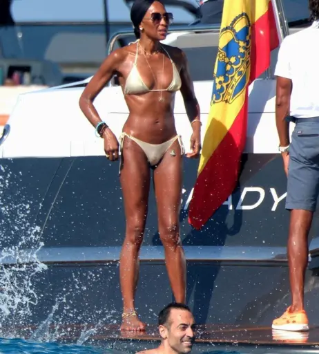 Image 1746383 from Naomi Campbell