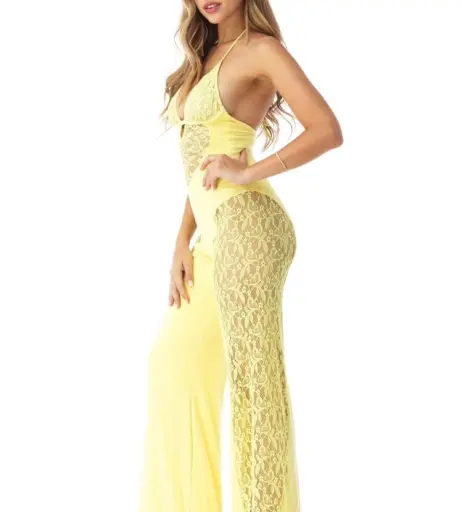 Image 1747326 from Kara Del Toro