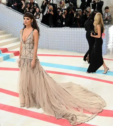 Image 1744776 from Emily Ratajkowski