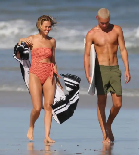 Image 1744086 from Lara Bingle