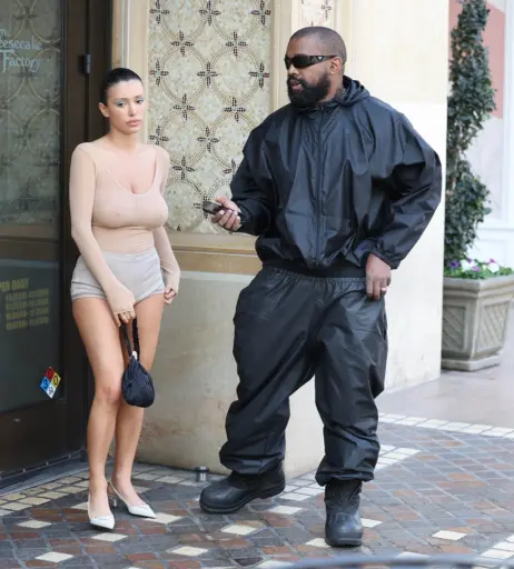 Image 1742811 from Bianca Censori