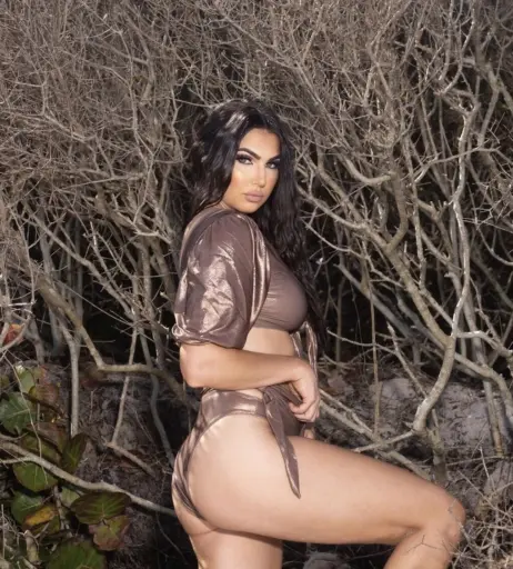 Image 1742810 from Billie Kay