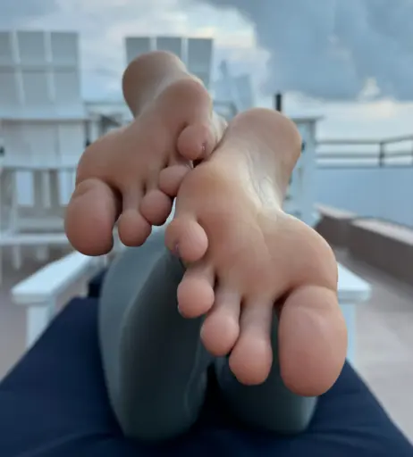 Image 17425675 from hang10toess