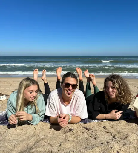 Image 17427784 from hang10toess