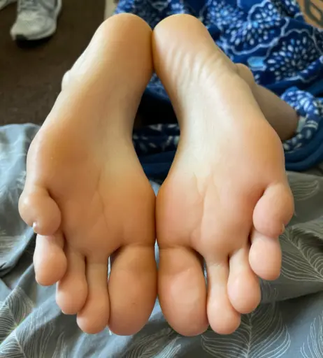 Image 17433624 from hang10toess