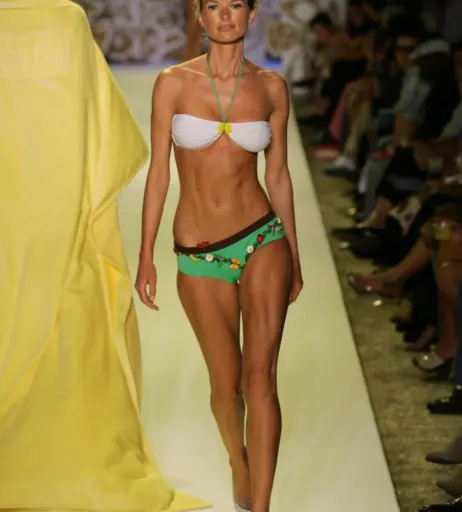 Image 1749806 from Marisa Miller