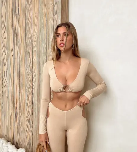 Image 1749253 from Kara Del Toro