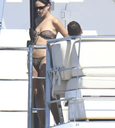 Image 1748432 from Eiza González