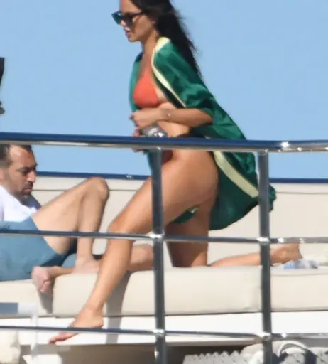 Image 1735461 from Eiza González