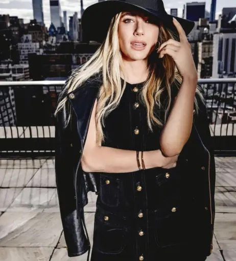 Image 1735096 from Emma Roberts