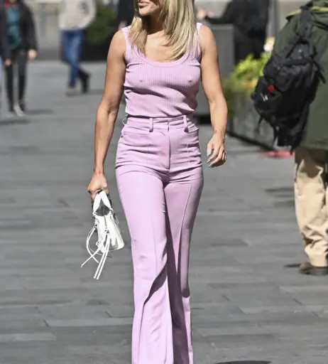 Image 1735053 from Ashley Roberts