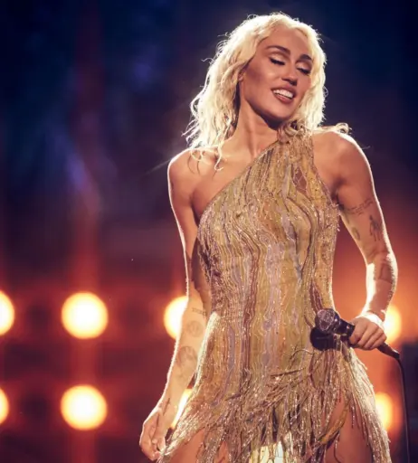 Image 1736529 from Miley Cyrus