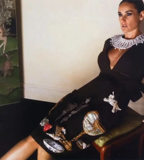 Image 1736463 from Demi Moore