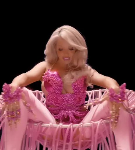 Image 1734878 from Shirin David