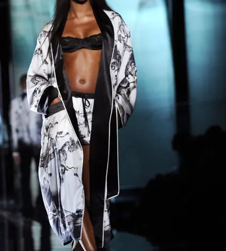 Image 1734608 from Naomi Campbell