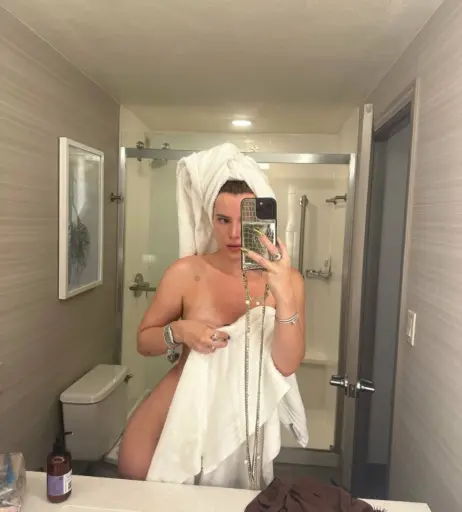 Image 1734362 from Bella Thorne