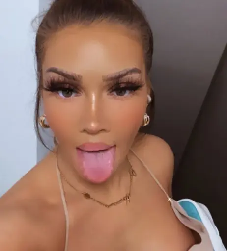 Image 1734219 from Shirin David