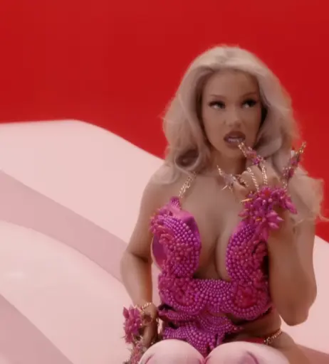 Image 1734985 from Shirin David