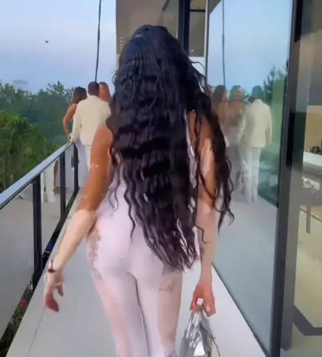 Image 1731999 from Winnie Harlow
