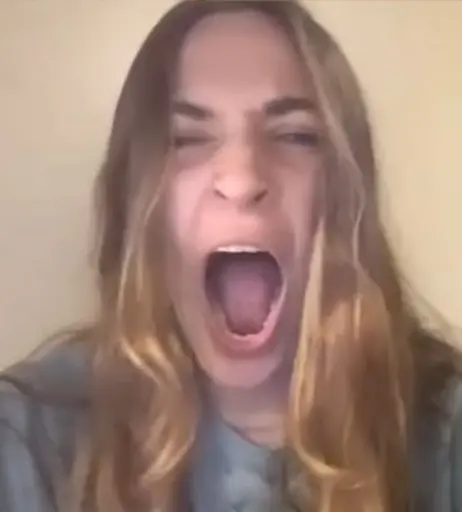 Image 17325404 from Lia Reacts / Lia_Fiore