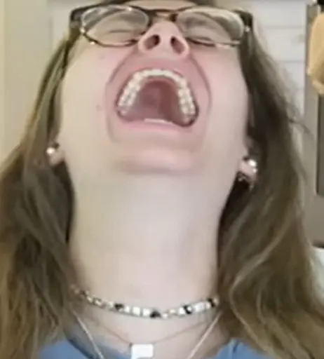Image 17325398 from Lia Reacts / Lia_Fiore