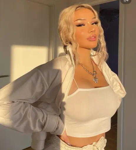 Image 1732189 from Shirin David