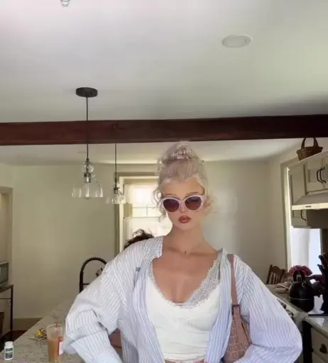 Image 1733679 from Loren Gray