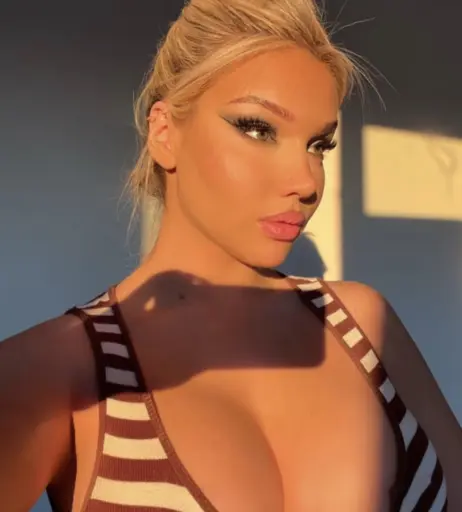 Image 1733058 from Shirin David