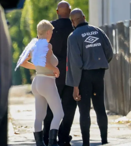 Image 1733385 from Bianca Censori