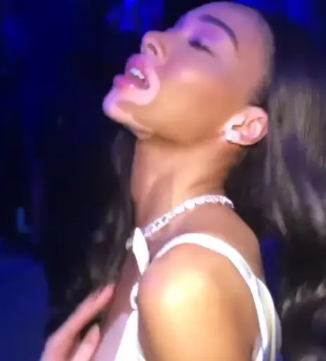 Image 1733932 from Winnie Harlow