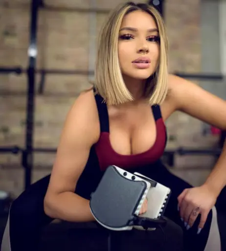 Image 1730651 from Shirin David