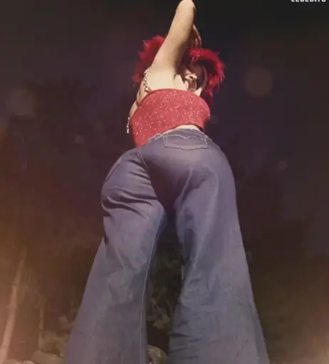 Image 1730342 from Shirin David